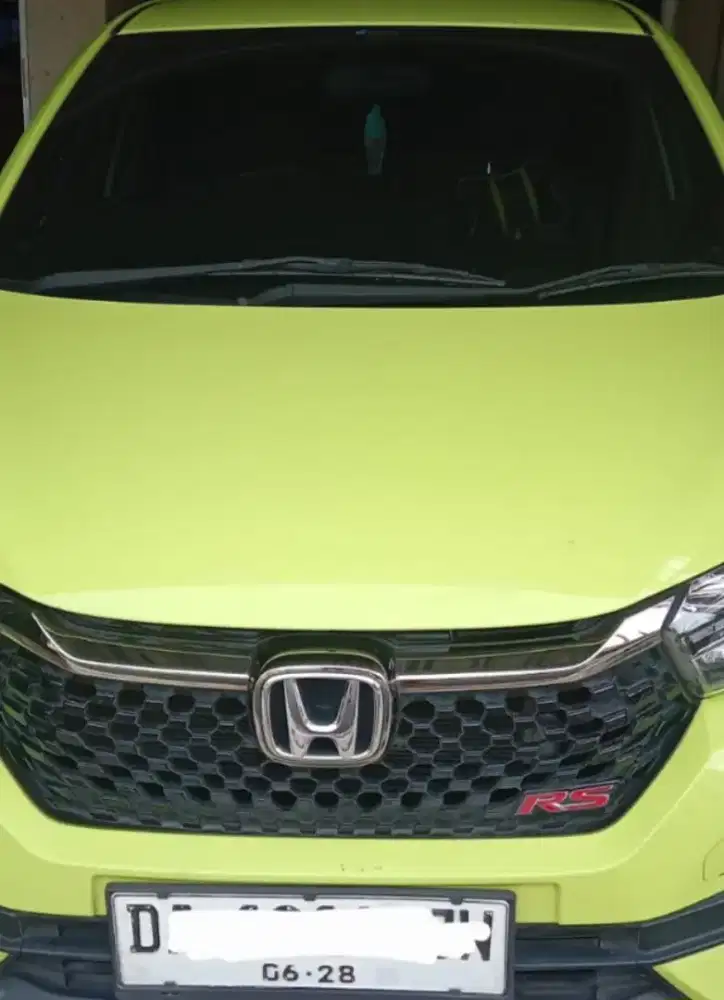 Jual Cepat Honda Brio RS 2023 matic Lime Green Metalic - Low KM, mulus