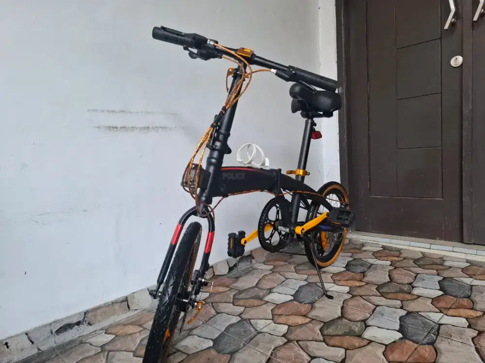 Sepeda lipat Element Police Milan 16 inci second