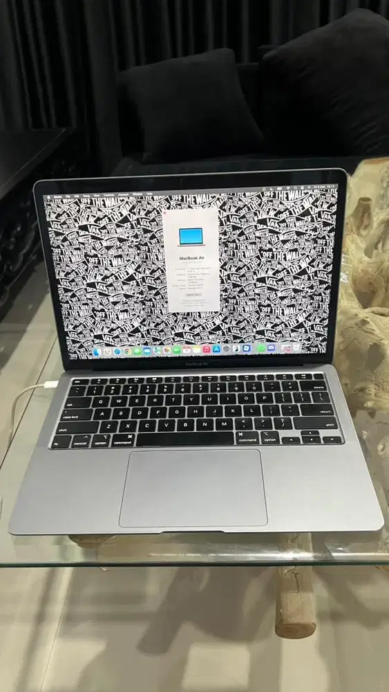 Macbook Air Retina 2020 k8/256GB