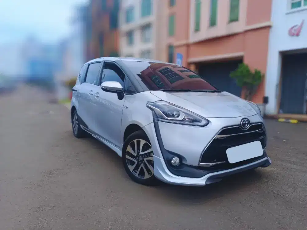 Toyota Sienta Q AT 2019 istimewa km rendah service record pjk pjg