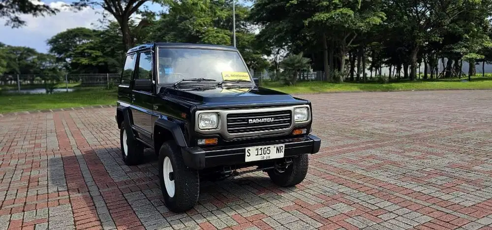 Taft GT F70 4x4 thn 1995 Hitam Solid Original luar dalam antik