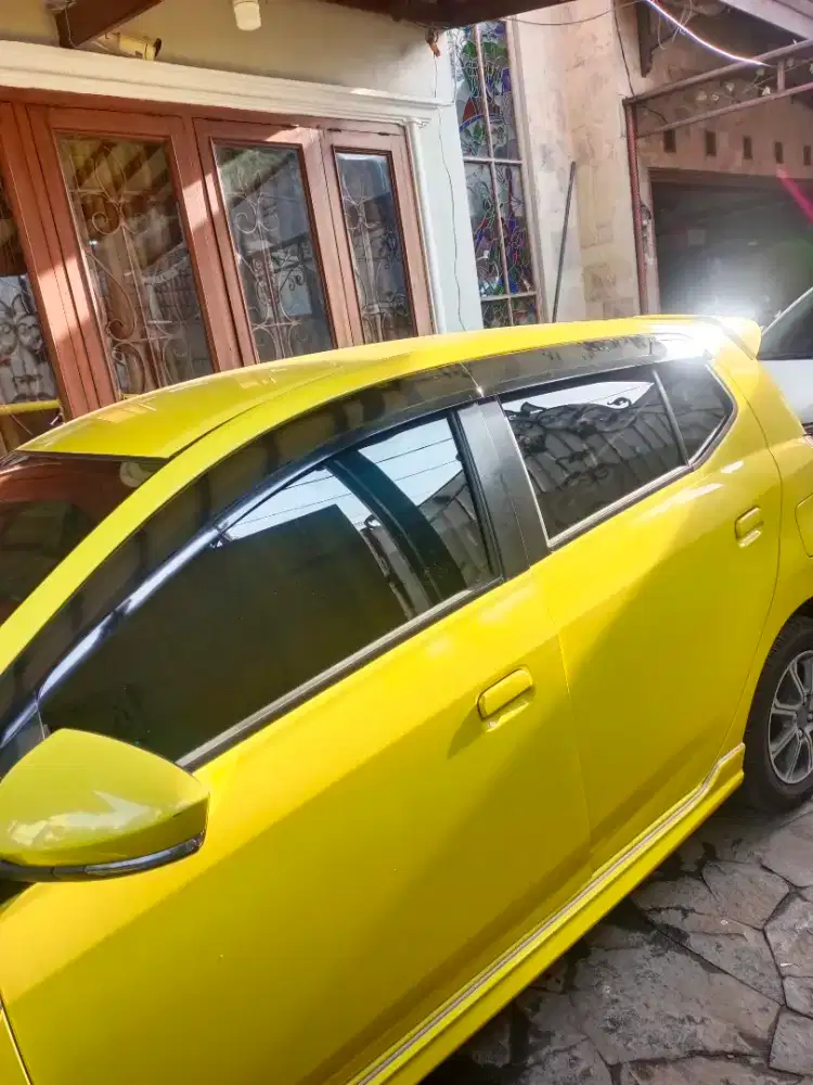 Kaca film siap pesan antar