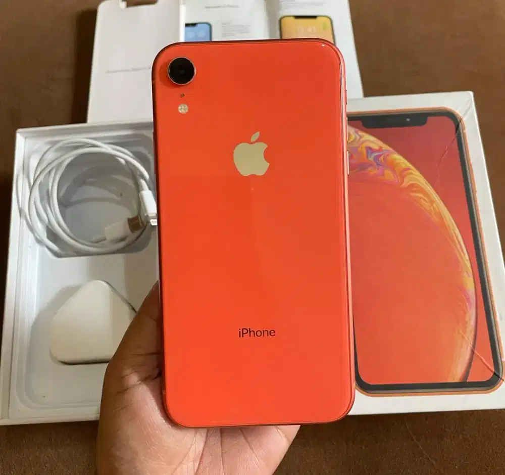 Iphone XR 64gb warna Coral