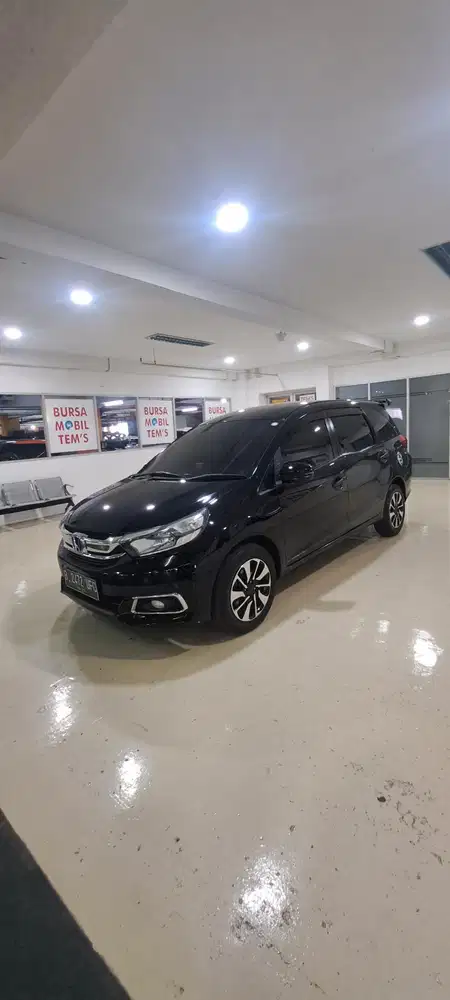 Honda Mobilio E Facelift Matic Hitam