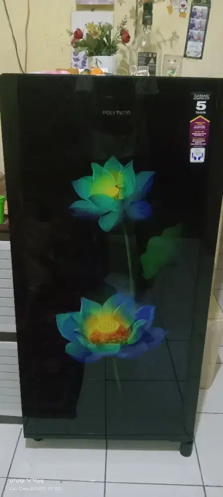 POLYTRON LEMARI PENDINGIN PR 17 SERI