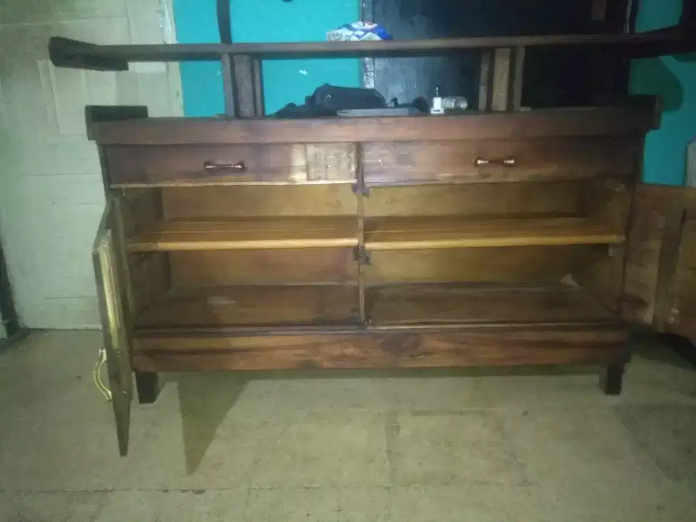 Buffet lemari jati
