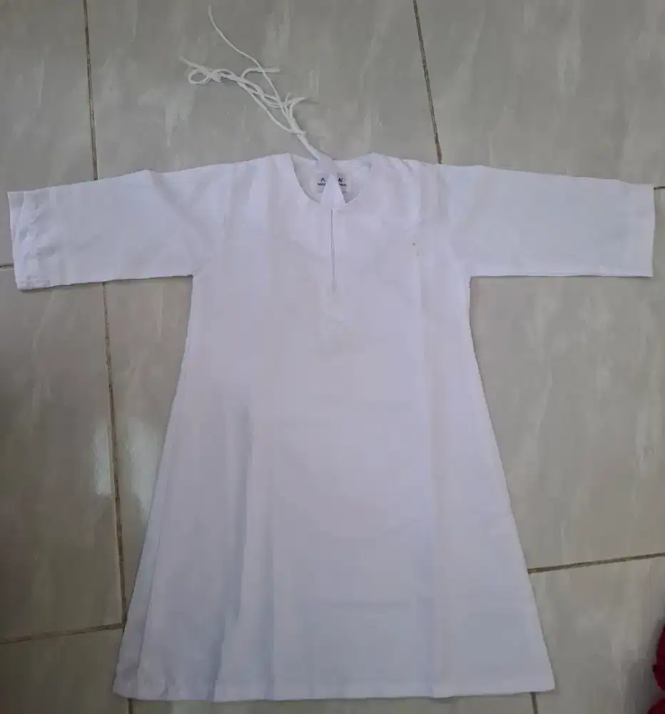 Baju gamis putih