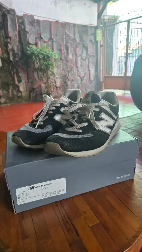 New Balance 574 US 11/EU 45
