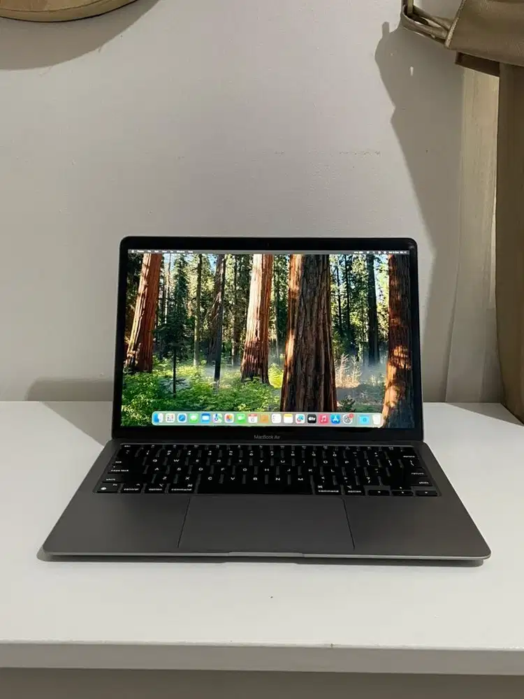 MacBook Air 2020 M1 8/256