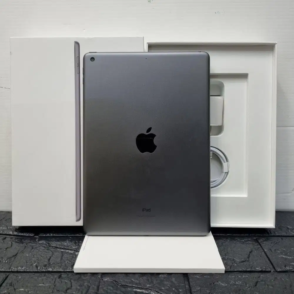 DIJUAL CEPAT IPAD GEN 9 FULLSET MULUS MANTAP
