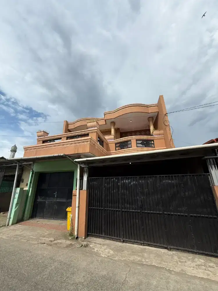 DIJUAL RUMAH 2 LANTAI