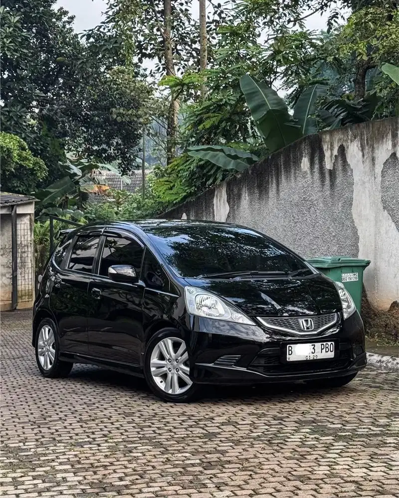 Low KM 84rb!! Honda Jazz RS 1.5 GE8 2010/2011 A/T