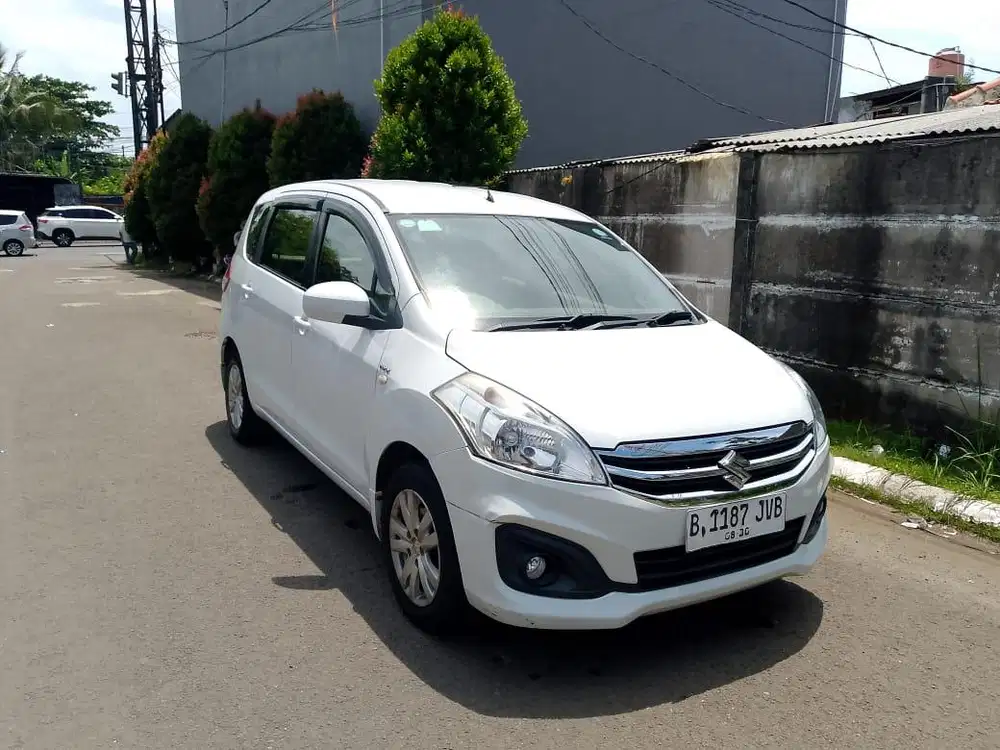 Ertiga GL Mtic 2017 Putuh 3 juta doang