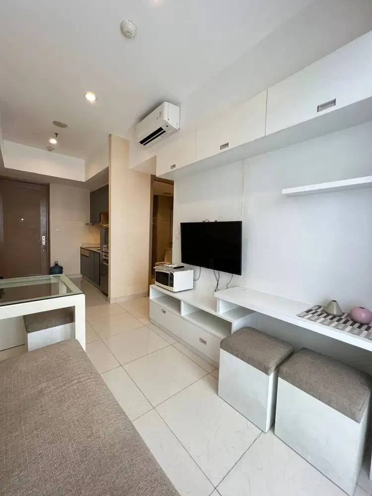 Disewakan Apartemen Taman Anggrek Residences 3 Bedrooms Fully Furnish