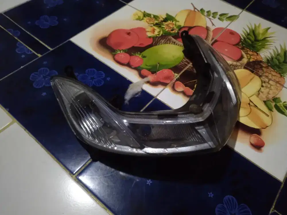 Reflektor lampu senja Mio smile