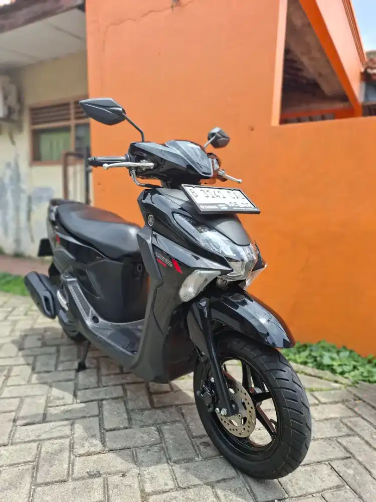 Yamaha Gear Ultima Hybrid 2025 bln 5 Mulus Bergrnsi