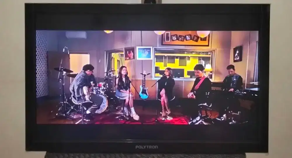 Smart Tv Polytron 24 inch