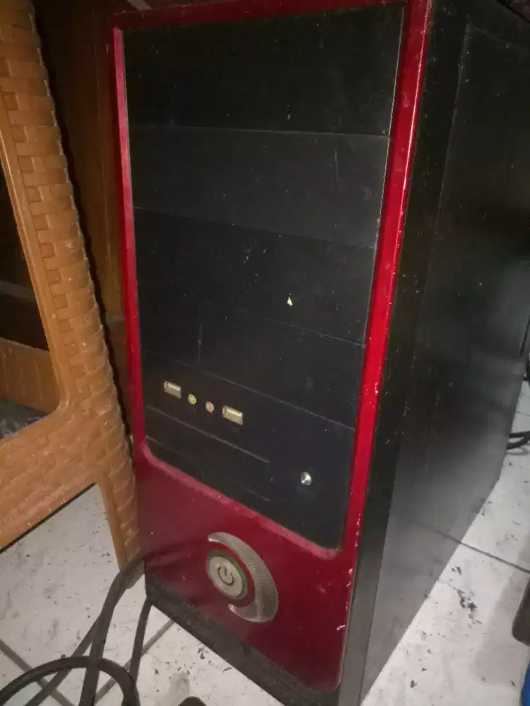 Pc dan monitor bekas