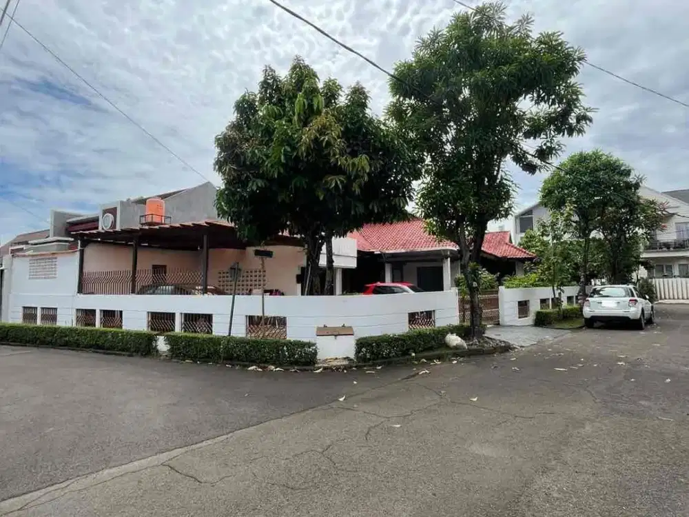 Di Jual Rumah Luas Satu Lantai  Di Bintaro Dekat KRL dan Mall
