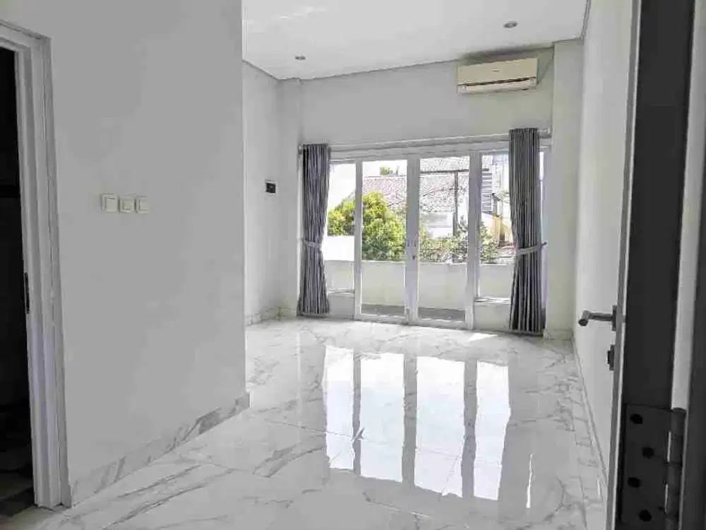 Rumah taman Laguna cibubur baru renovasi total