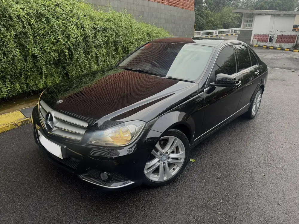 Jual Mercy C200 2012 W204 Avantgarde LOW KM