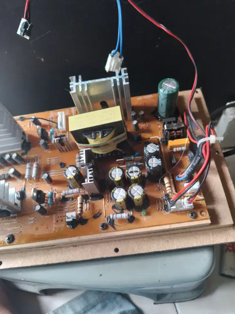 Spesialis service speaker aktif