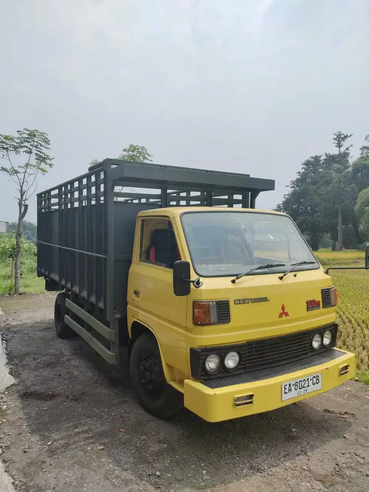 TRUK BOX COLT DIESEL MITSUBISHI FE 111 EZRY