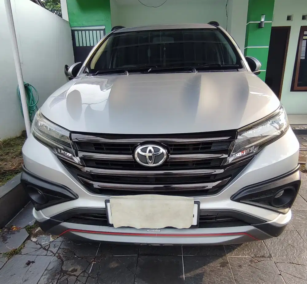 Toyota Rush TRD Sportivo 2019 A/T Silver Bensin