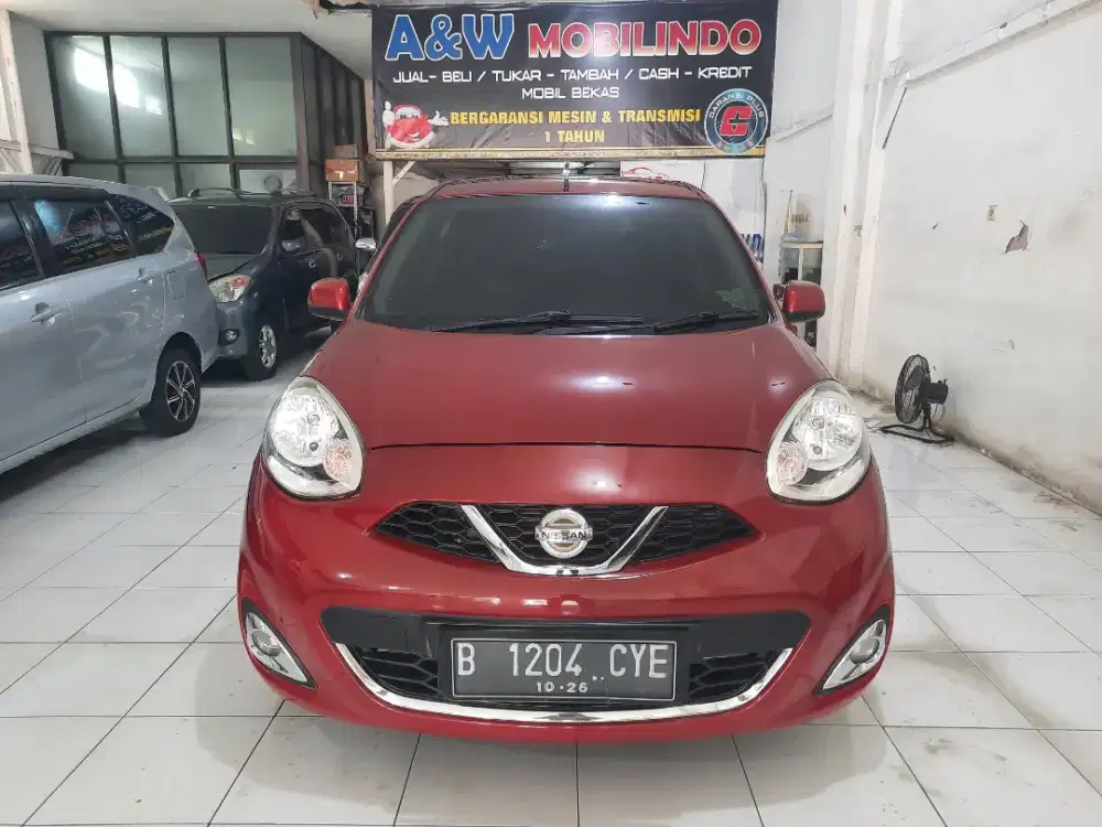 KM LOW NISSAN MARCH 1.2 XS MATIC 2014 MAROON
