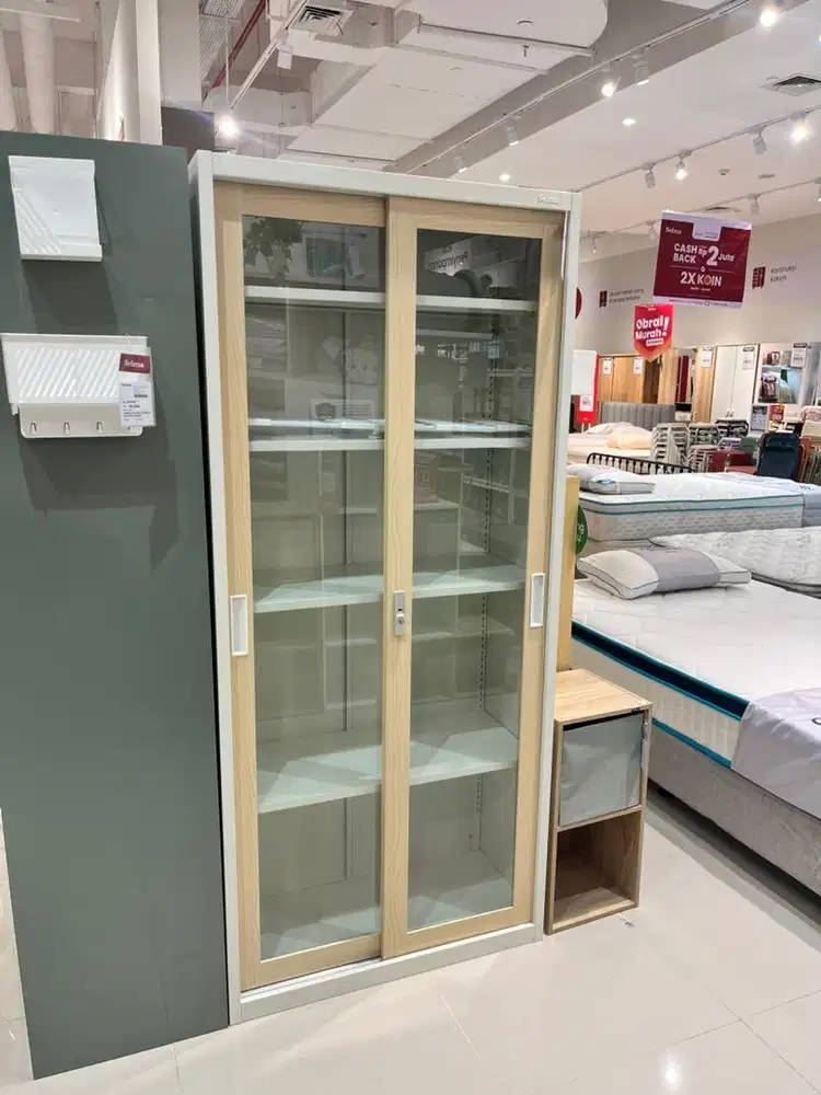 Lemari besi arsip kantor/pajangan