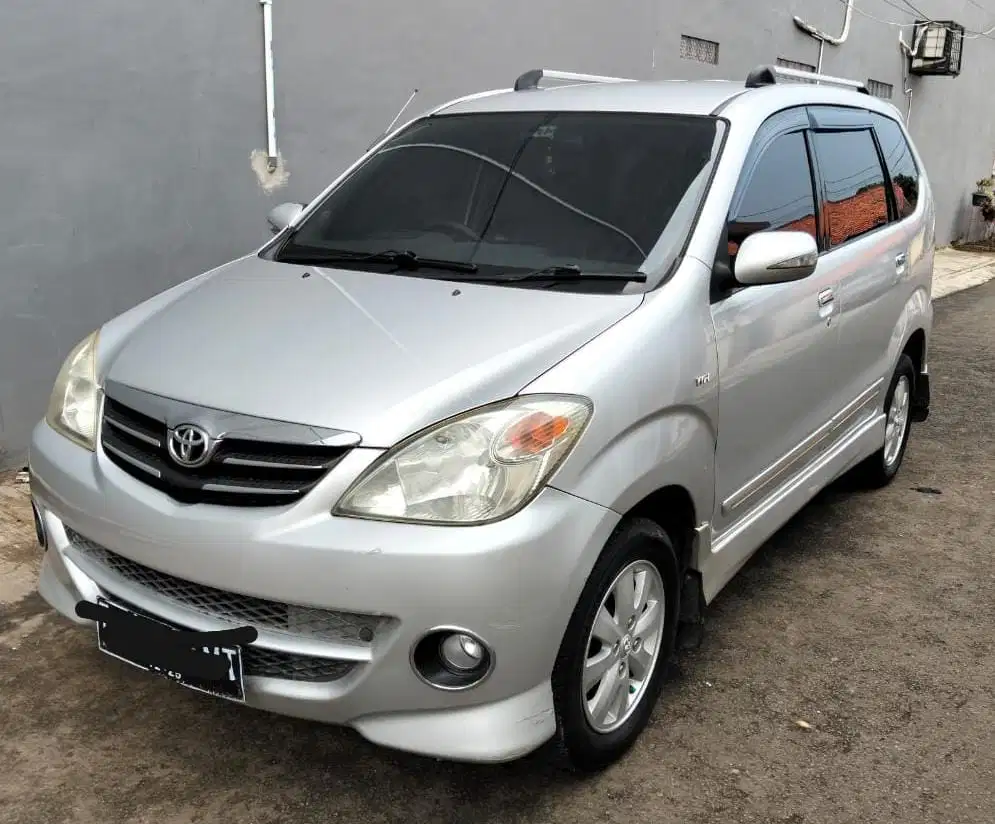 Toyota Avanza 2010 Bensin