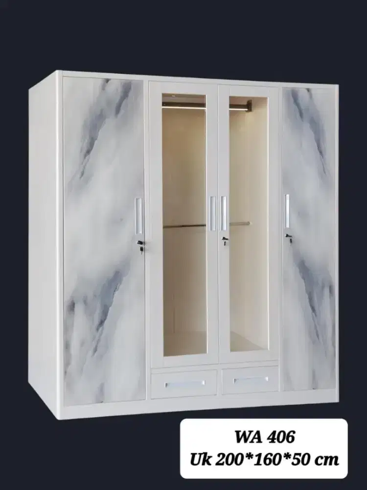 Lemari besi 4 pintu