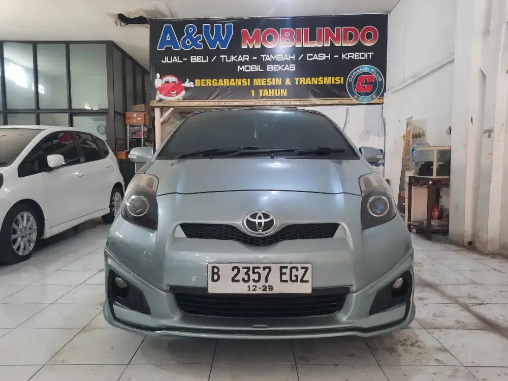 TOYOTA YARIS 1.5 S LIMITED MATIC 2010 SILVER