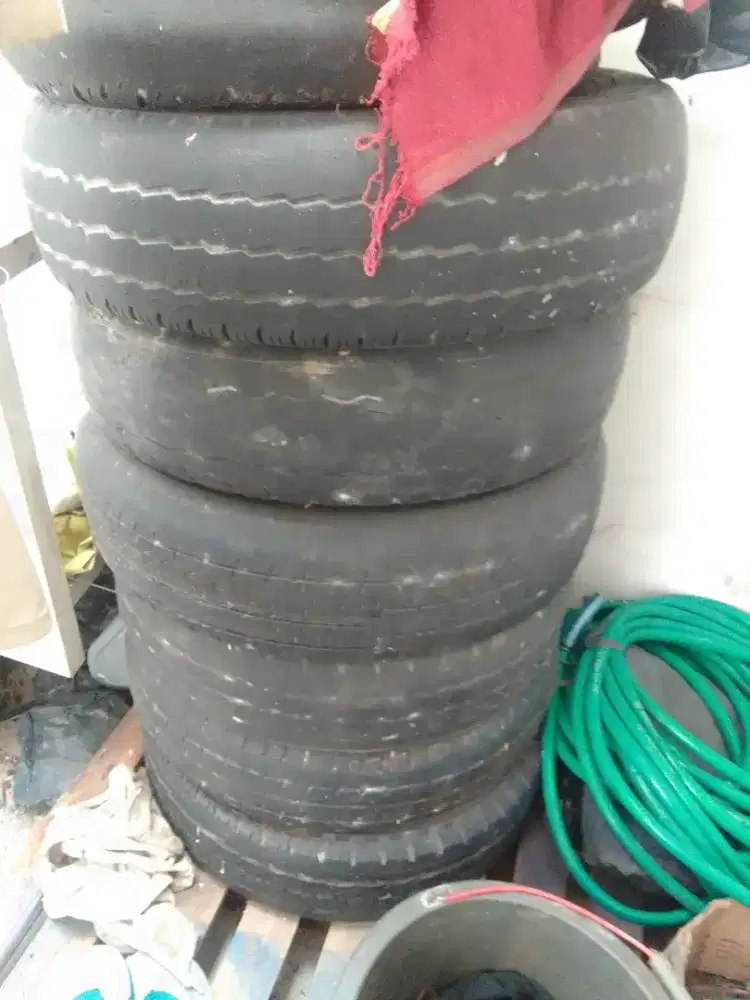 Jual ban bekas ( afkir )