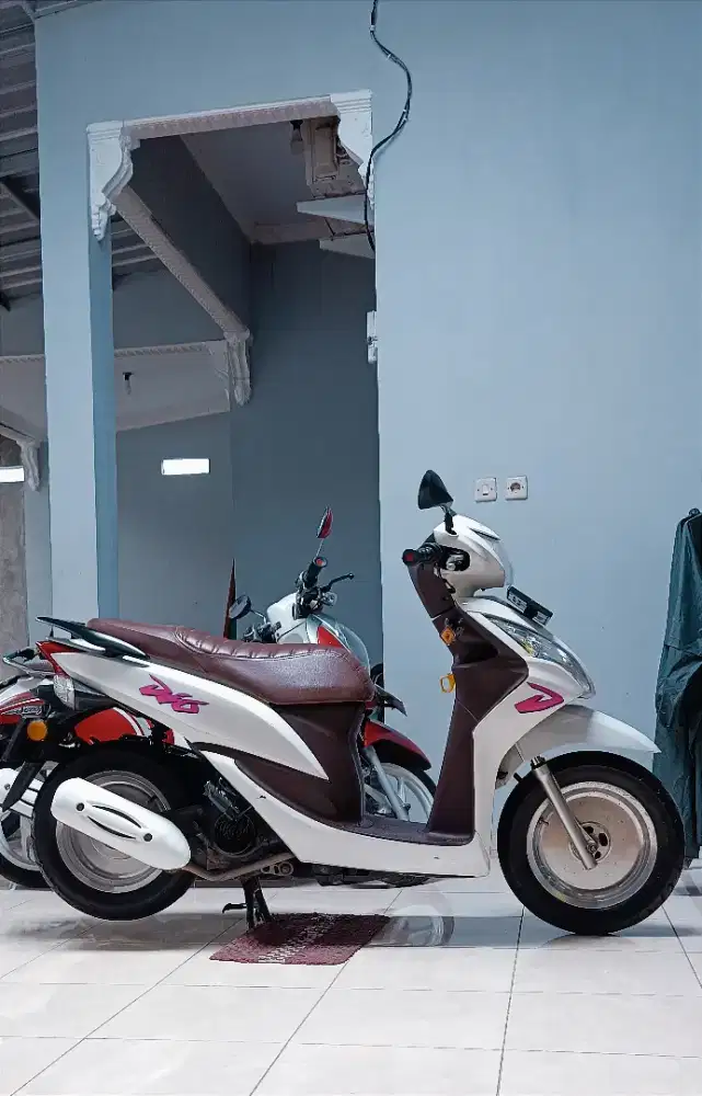 Honda Spacy Dio 2012