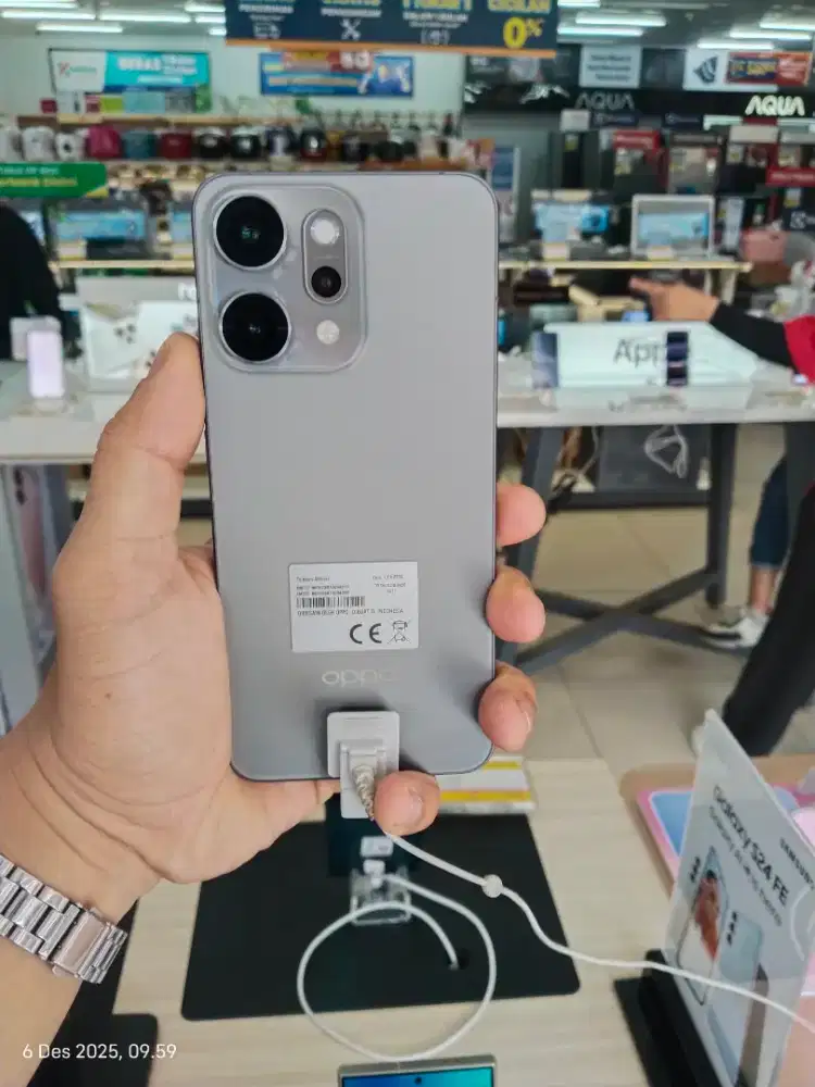 Oppo Reno 14 Pro 5G, Cicilan tanpa DP, Starat Cukup KTP