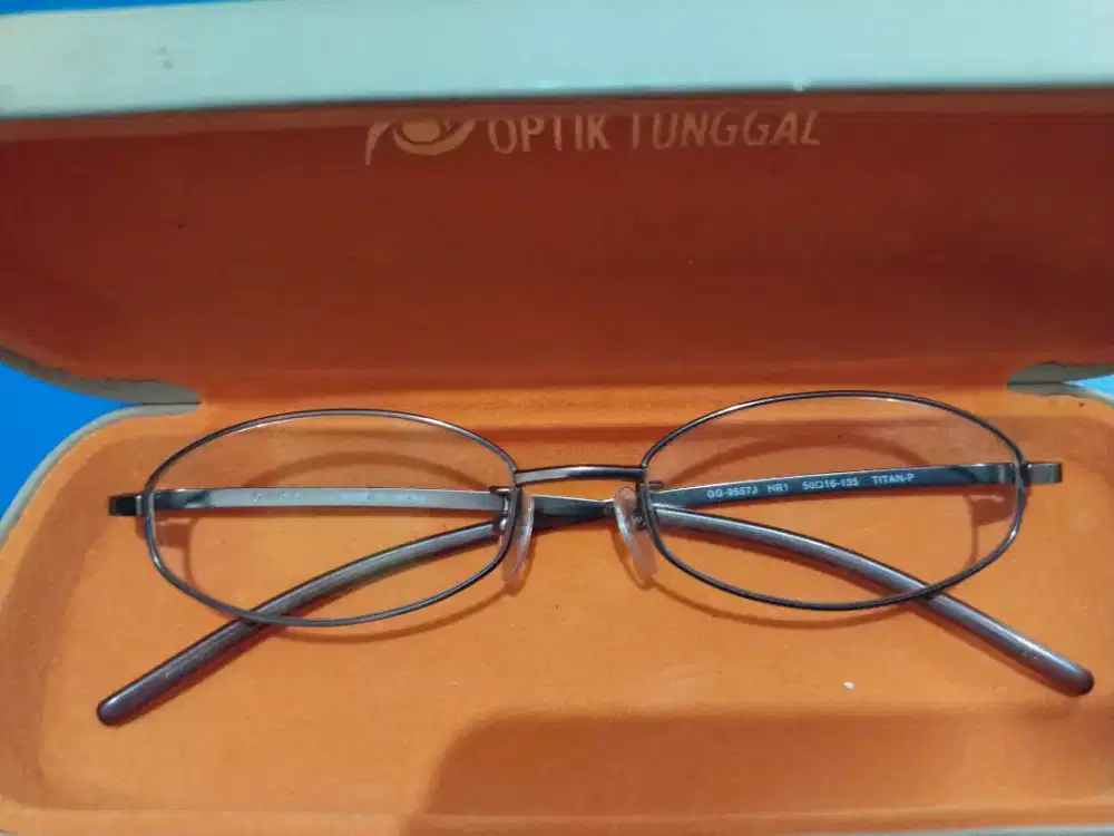 Frame kacamata gucci authentic