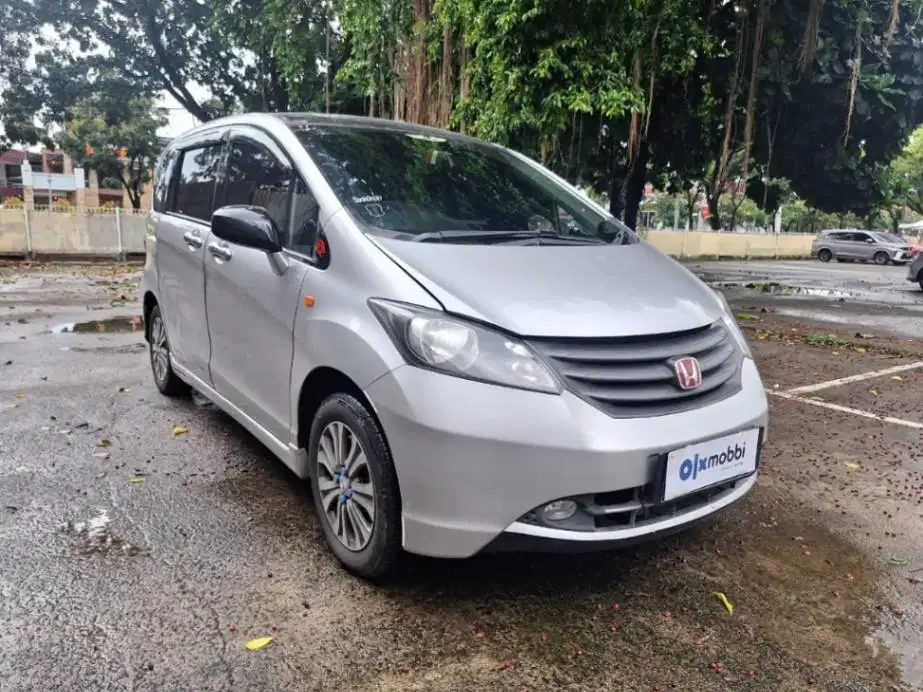 DP MURAH Honda Freed 1.5 S Bensin-AT 2012 CEBAB
