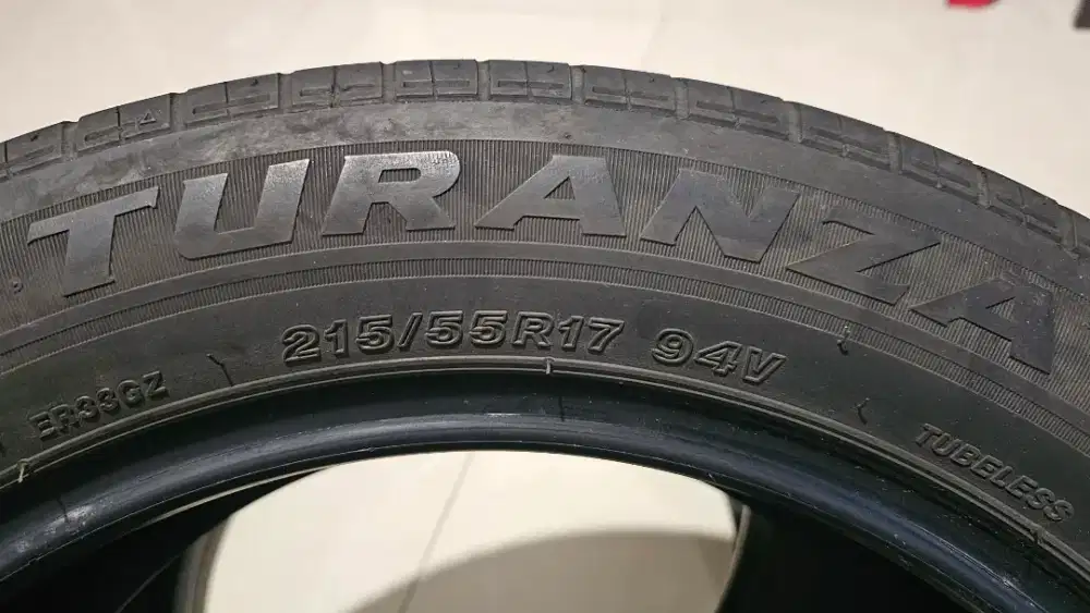 Turanza ER 33 215/55 R17
