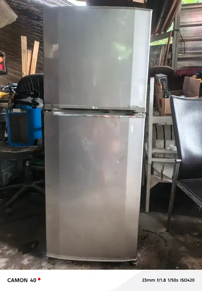 Dijual Kulkas 2 Pintu LG murah meriah dan masih orisinil