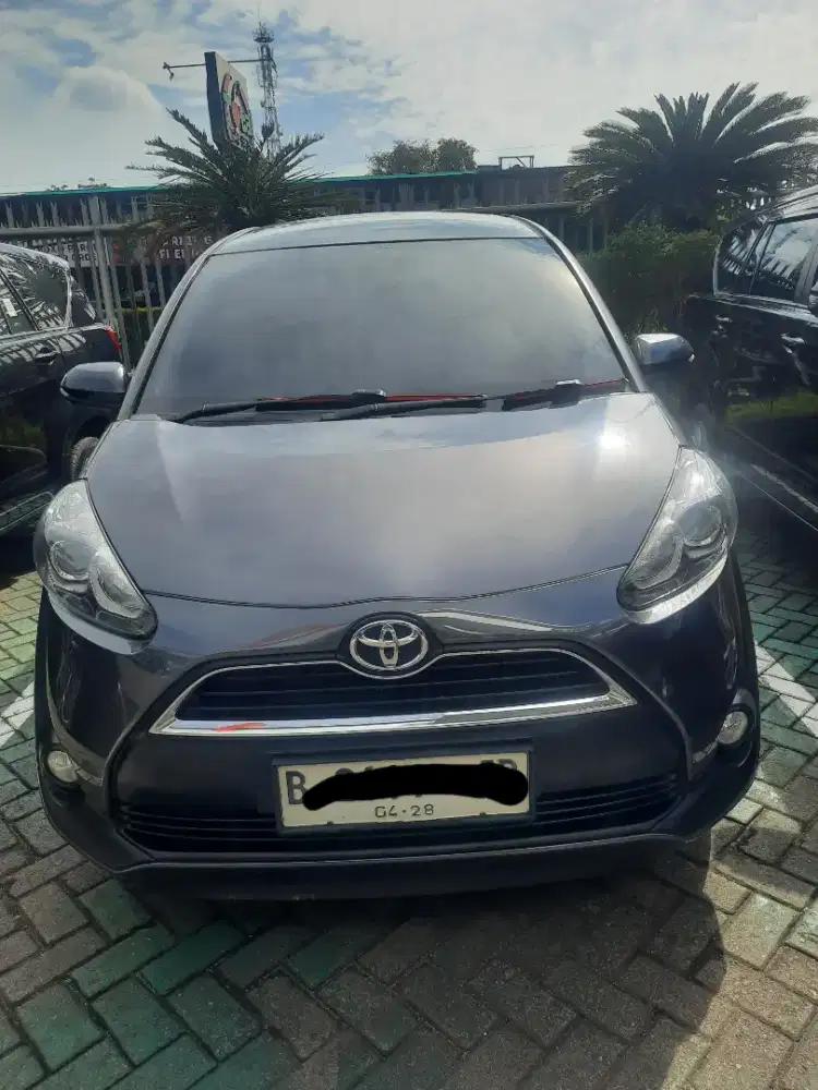 Sienta V 1.5 CVT A/T Plat Ganjil