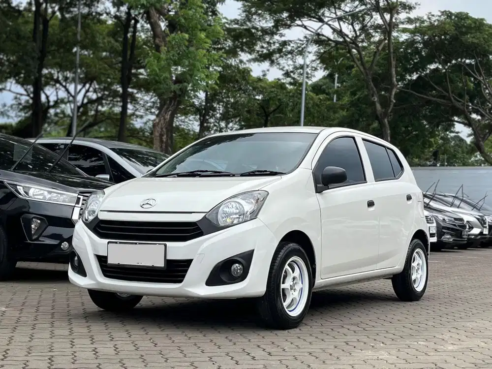 [ TERAWAT ] DAIHATSU AYLA 1.0 D+ MT MANUAL 2019 PUTIH