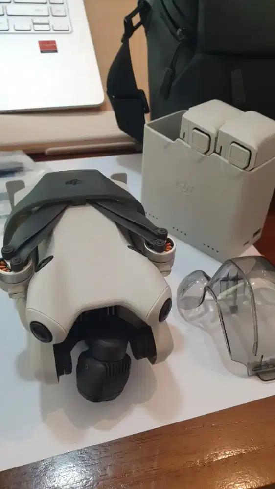 DJI Mini 4 Pro Fly More Combo Plus RC 2