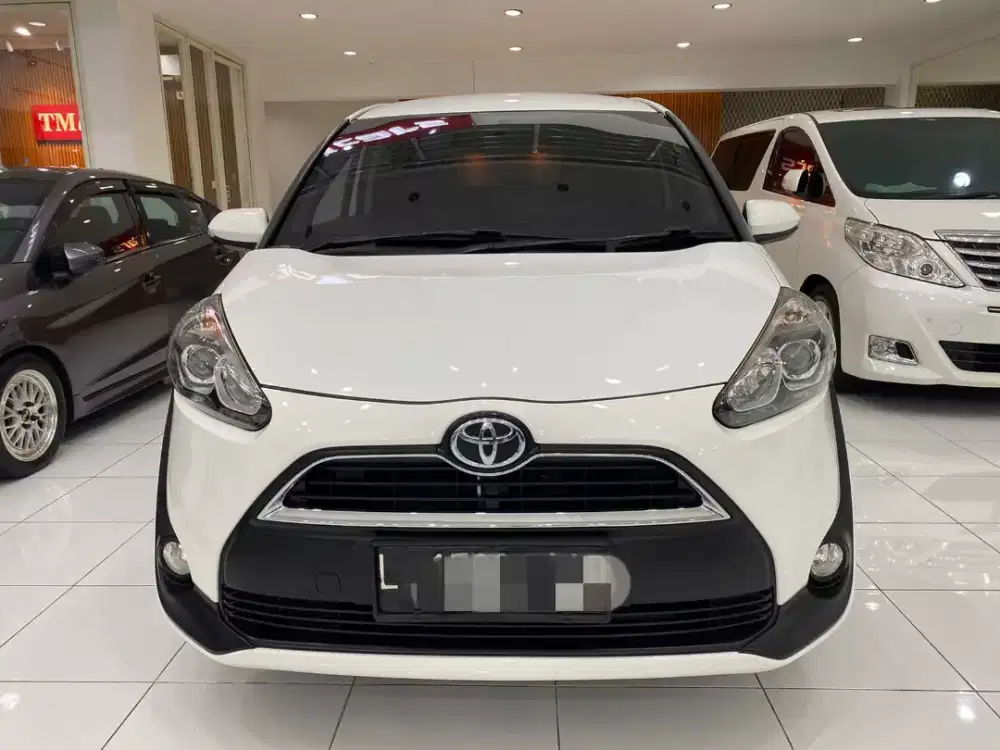 Toyota Sienta 2017 V 1.5 AT super istimewa