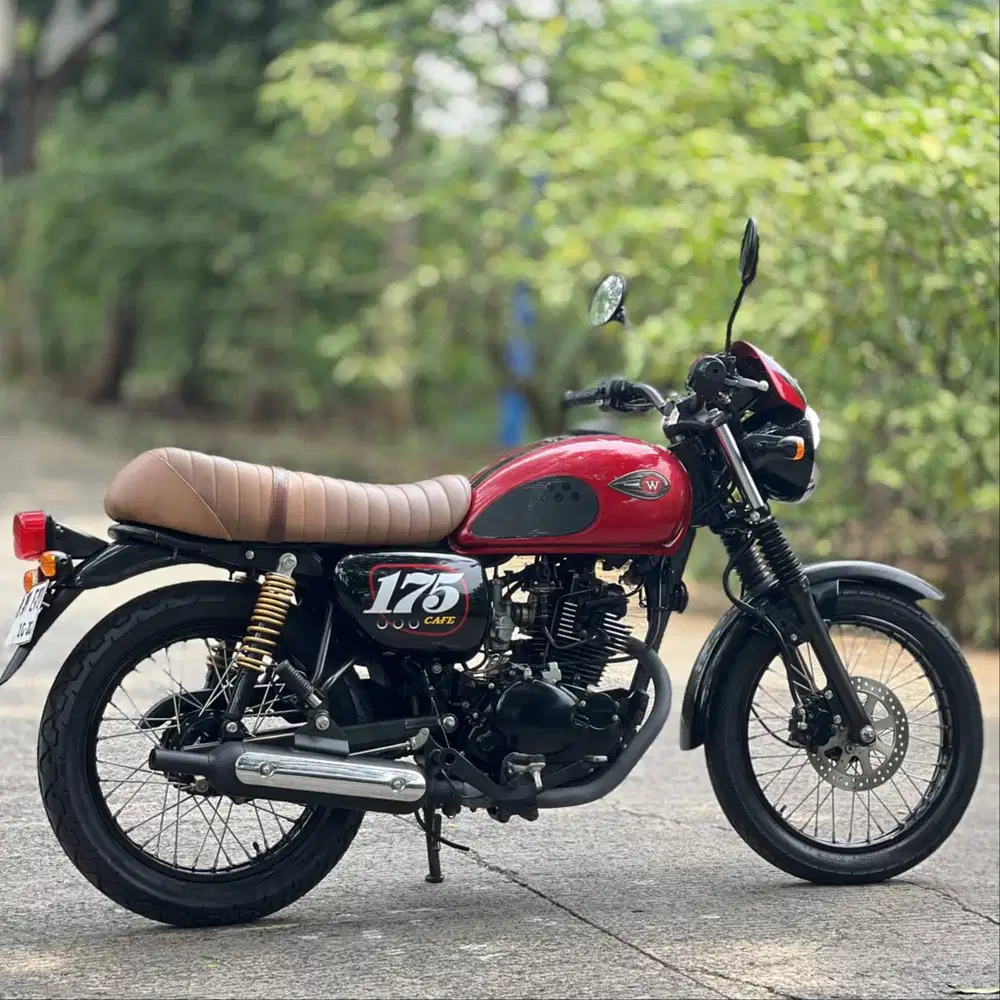 KAWASAKI W175 CAFE MERAH 2019 KM RENDAH PAJAK PANJANG SIAP GAS