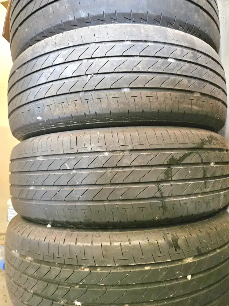 Ban BS turanza ukuran R17