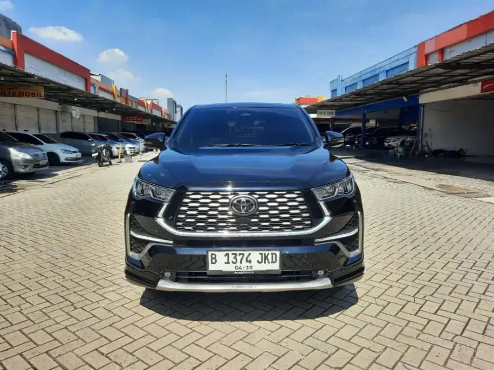 KM 7 RB, Zenix Q Hybrid modellista 2025 Hitam