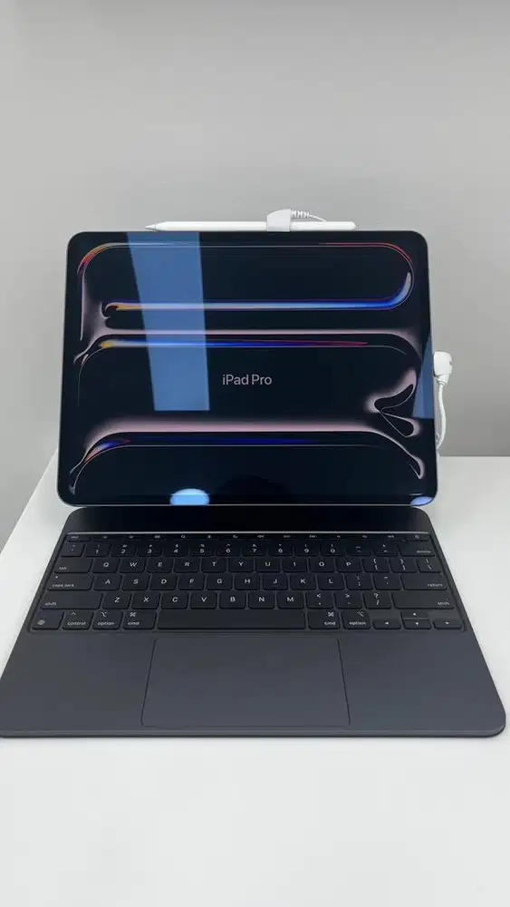 iPad Pro 13 7th Gen wifi 256GB