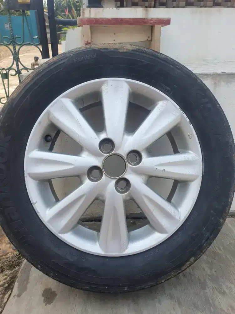 JUAL VELG ORI BAWAAN YARIS BAKPAO R15 PCD 100