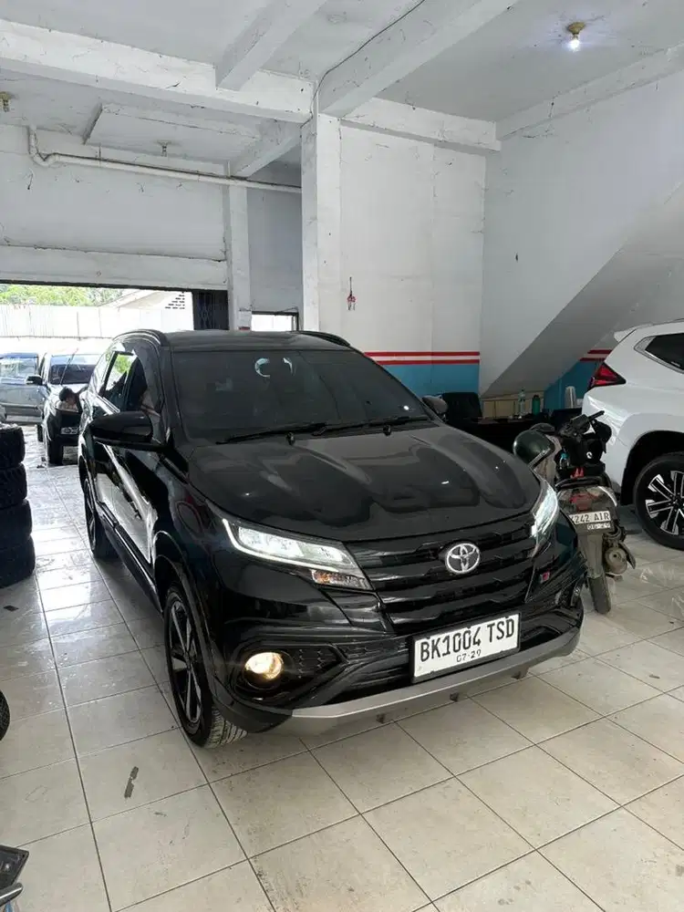 (Dp25jt) Toyota Rush GR Sport Facelift Manual 2024 Murah